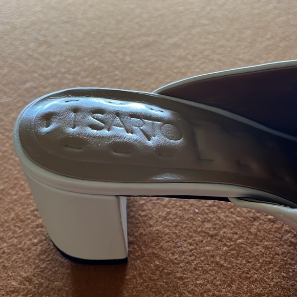 Ladies , Size 8 , Franco Sarto mule , Cream color , 2 1/2 inch heel - Picture 4 of 5